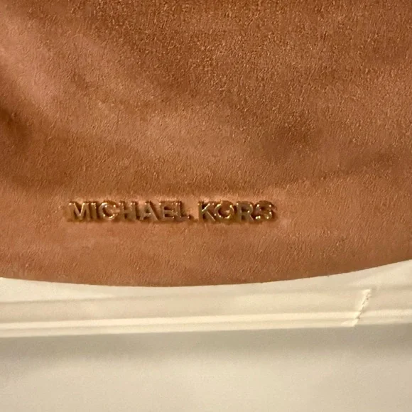 Michael Kors Brown Lillie Suede Shoulder Bag - Picture 7 of 9